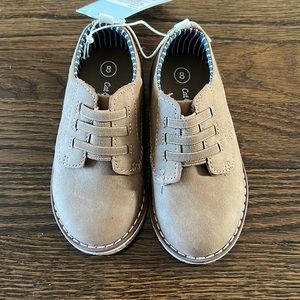 Brand new NWT cat and Jack toddler boys slip on dress shoes size 8 brown